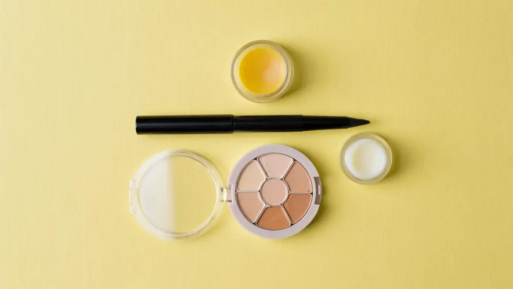 What Lip Colors Defined 90's Makeup